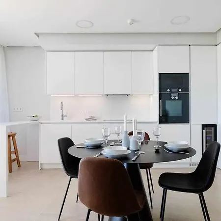 Theedgebythesea Palm Tree Apartment Estepona